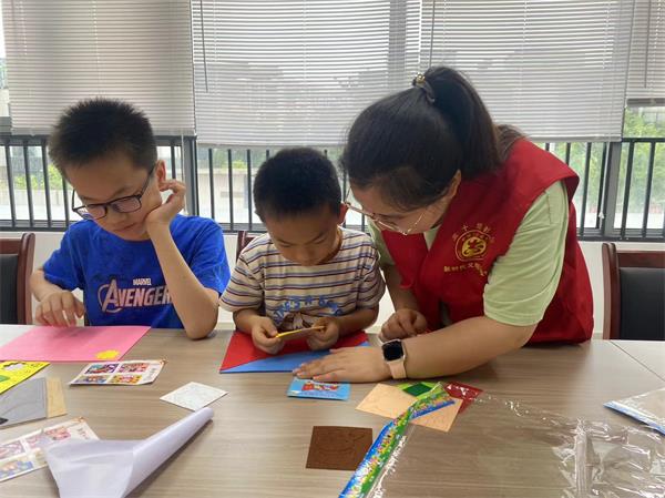 肥东经开区三十埠社区：童心向党 欢庆七一3.jpg