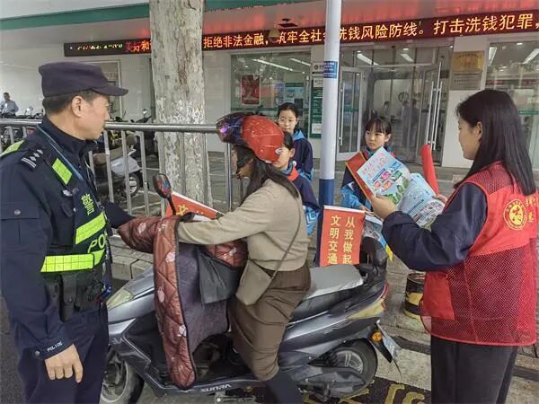 镇西.jpg