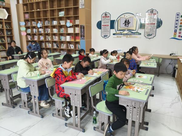 排头2.jpg 排头2.jpg