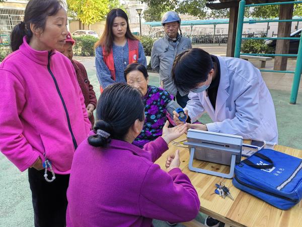 镇西2.jpg 镇西2.jpg