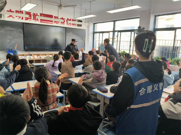 老街.png 老街.png