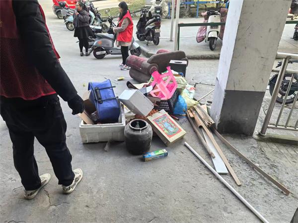 新城.jpg 新城.jpg