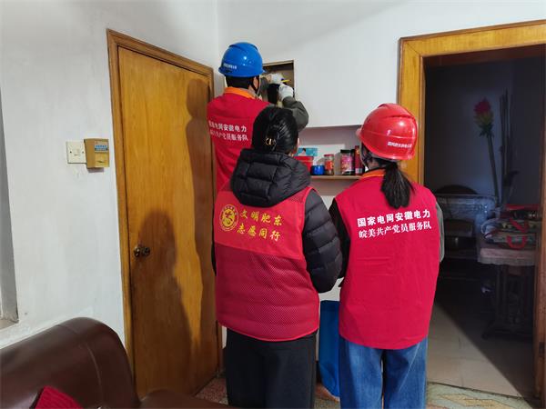 镇西.jpg 镇西.jpg