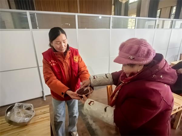 腊八活动3.jpg 腊八活动3.jpg