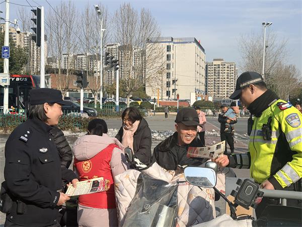 公安(1).jpg 公安(1).jpg