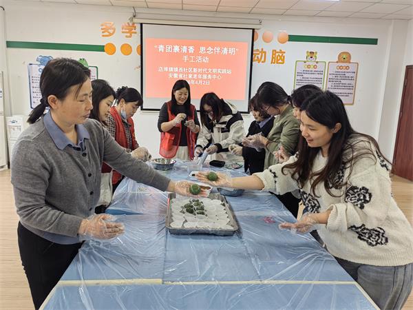 镇西.jpg 镇西.jpg