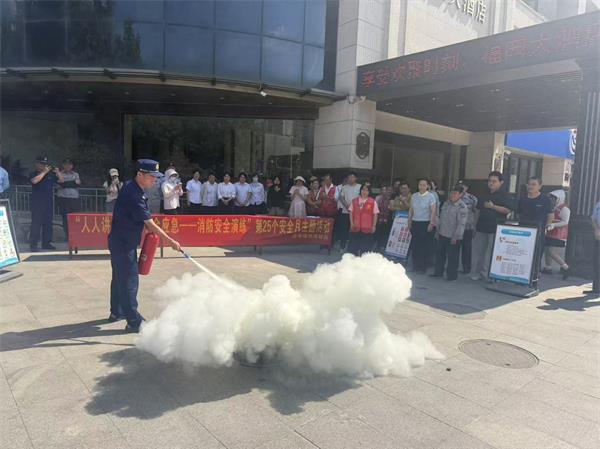 对河.jpg