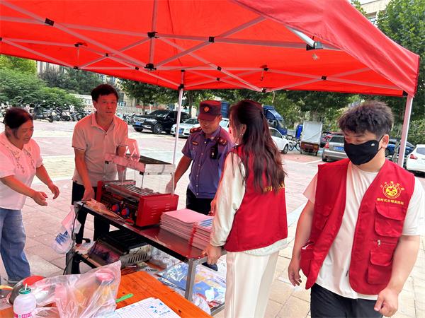 肥东经开区三十埠社区:规范经营守秩序 文明街区共守护2.jpg 肥东经开区三十埠社区:规范经营守秩序 文明街区共守护2.jpg
