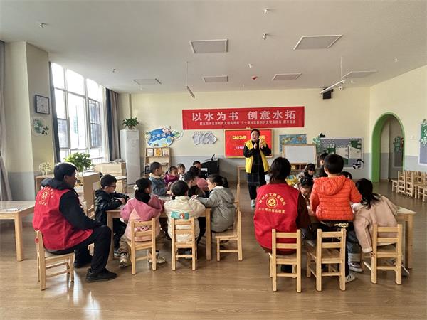 肥东经开区三十埠社区：以水为书 创意水拓（2).jpg