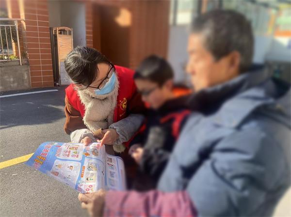 三十埠社区：关爱留守儿童  关注寒假安全.jpg
