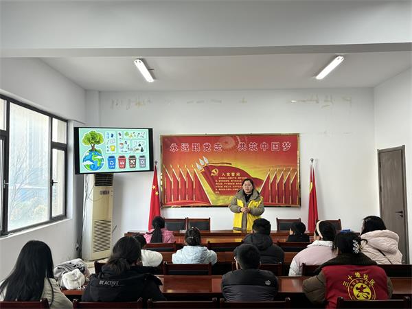 肥东经开区三十埠社区：垃圾分类进社区 文明新风润童心(1).jpg