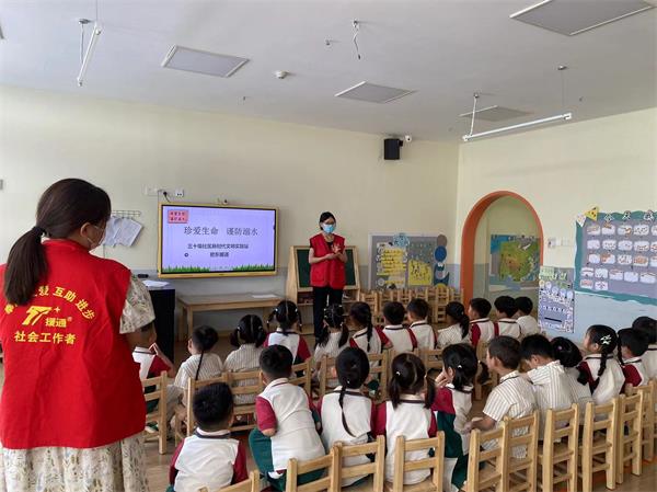 肥东经开区三十埠社区：珍爱生命 谨防溺水1.jpg