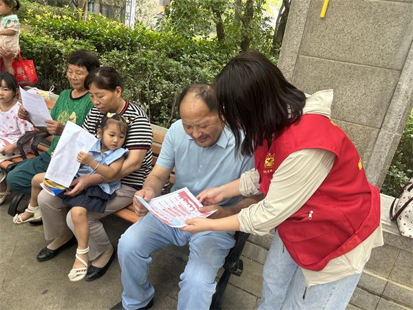 肥东经开区三十埠社区：弘扬公德新风  共筑美好社区2.jpg