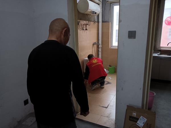 三十埠社区：关爱独居老人  传递社区温暖4.jpg