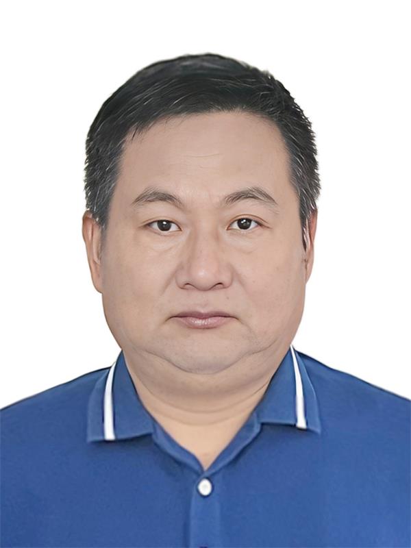 吴兴奇证件照.jpg
