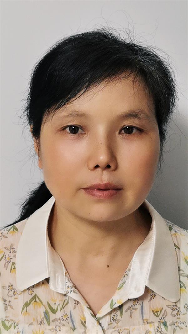 王德芳1.jpg