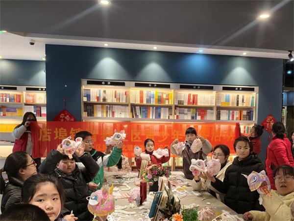 邻里话团圆 欢喜闹元宵