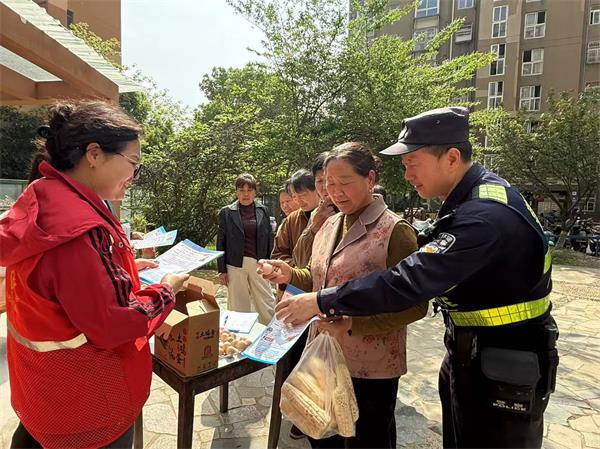 对河.jpg 对河.jpg