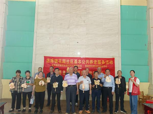 花园社区灯笼2.jpg 花园社区灯笼2.jpg