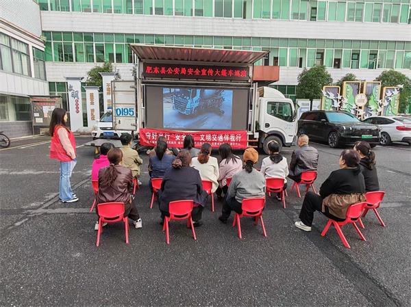 【城市精细化管理提升行动】精管善治“绣”出文明底色
